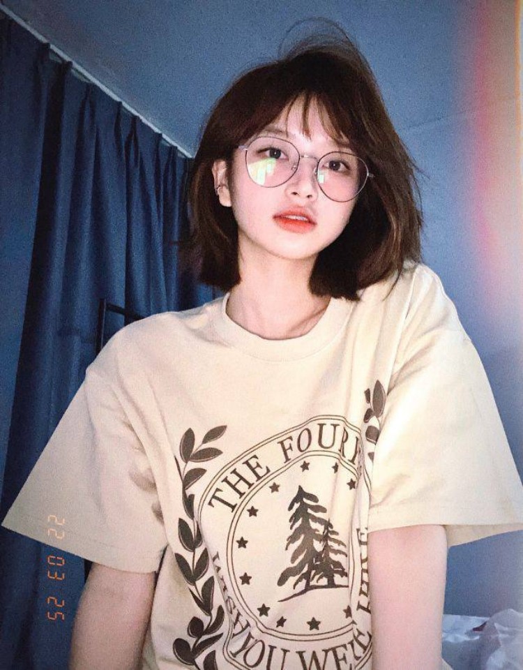 小寡妇在线观看免费播放电视剧,免费在线观看